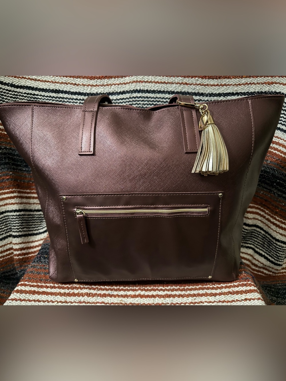 Women's Faux Leather Tote Bag with Tassel - Plum
